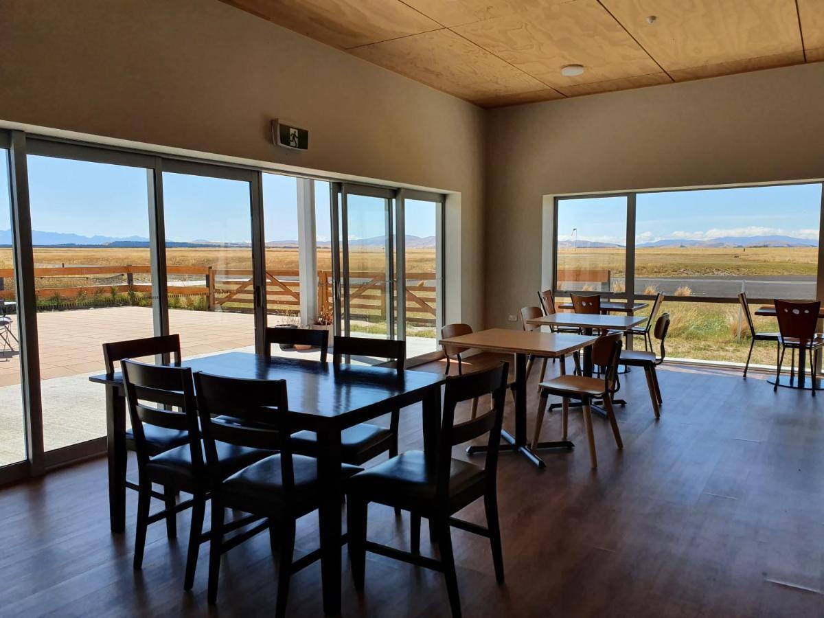 Pukaki Air Lodge Туизъл Екстериор снимка