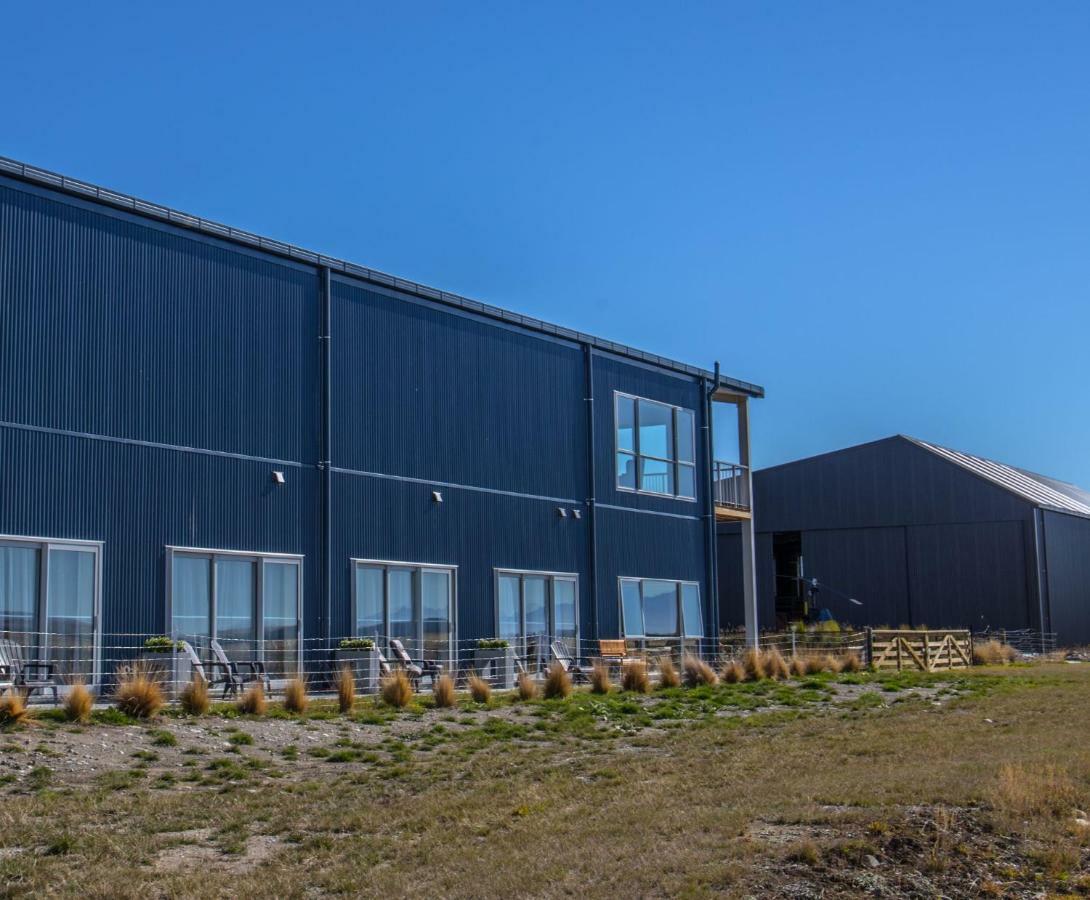 Pukaki Air Lodge Туизъл Екстериор снимка