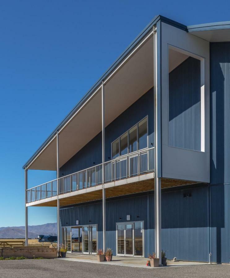 Pukaki Air Lodge Туизъл Екстериор снимка